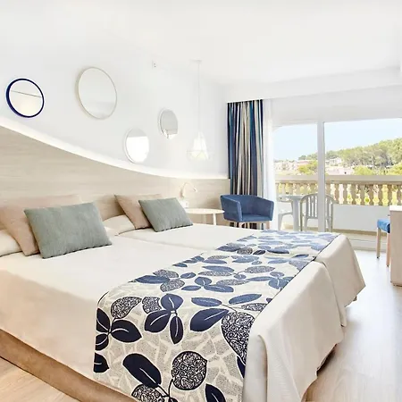 Aparthotel Universal Don Camilo 4*