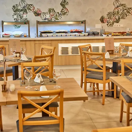 Aparthotel Universal Don Camilo