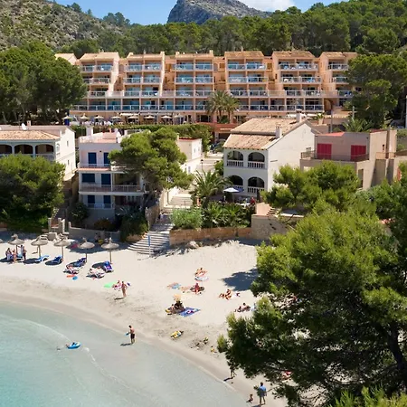 Universal Don Camilo Aparthotel 4*