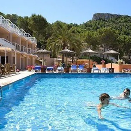 Universal Don Camilo Aparthotel Sant Elm