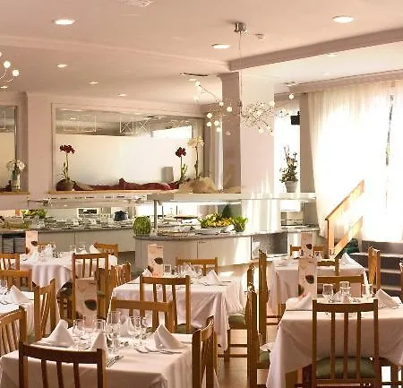 Universal Don Camilo Aparthotel 4*